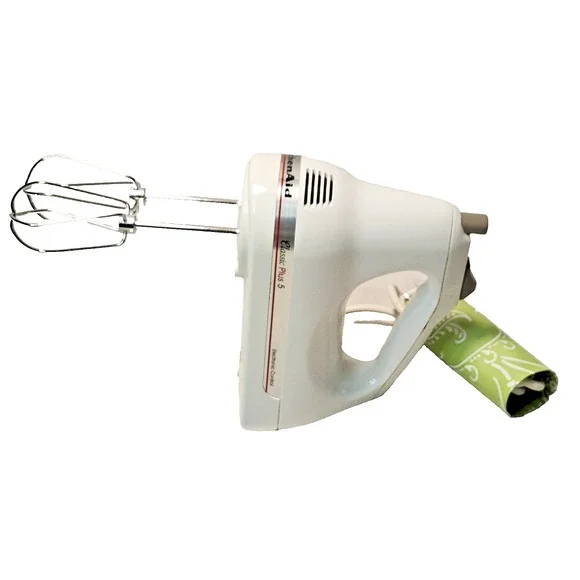 KitchenAid Hand Mixer KHM5TBWH 5-Speed Classic Plus (White) Works Great! - Picture 7 of 7